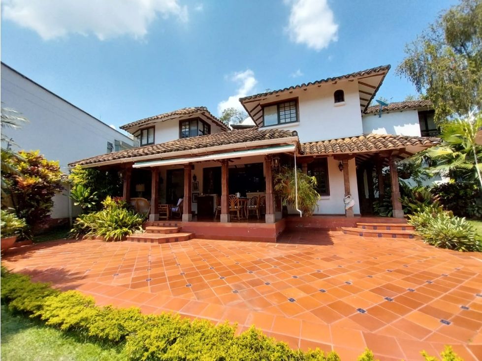 Casa Campestre en venta Valle Del Cauca Cali Urbanización Ciudad Jardín 344 m2 Habitaciones 6 Baños 7 Garajes 6 Precio $2150000000