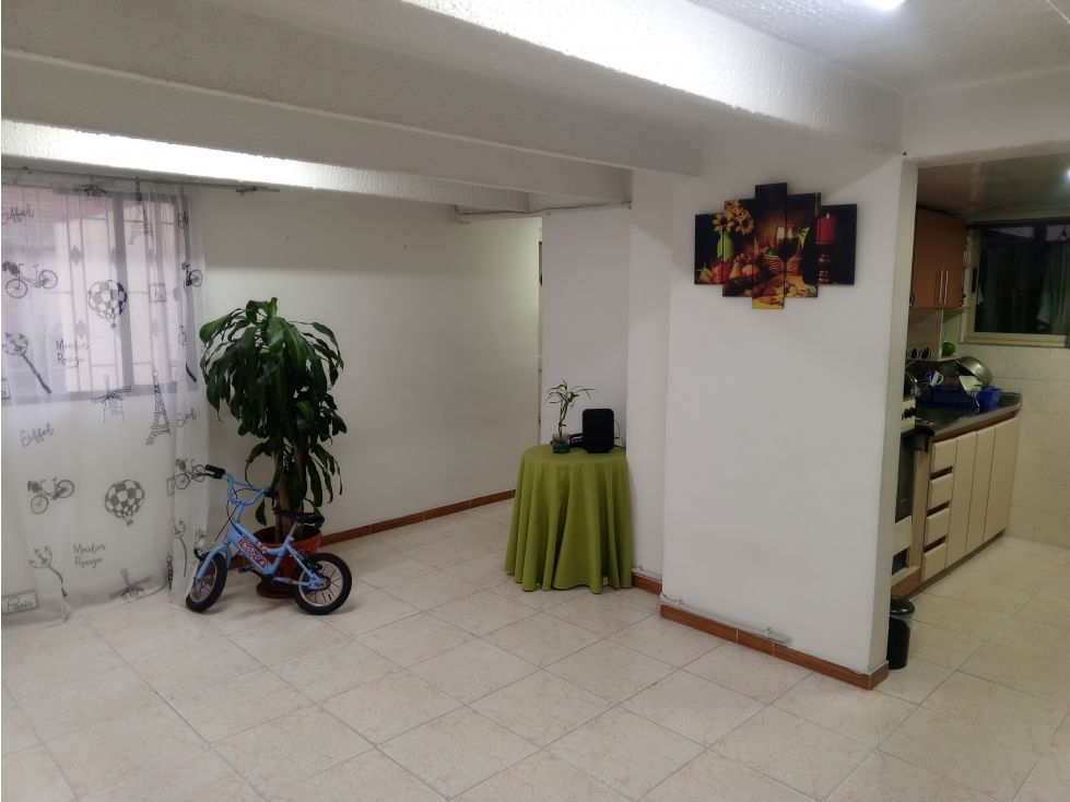 Apartamento en venta Cundinamarca Bogotá Los Cristales 50 m2 Habitaciones 3 Baños 1 Garajes 0 Precio $180000000