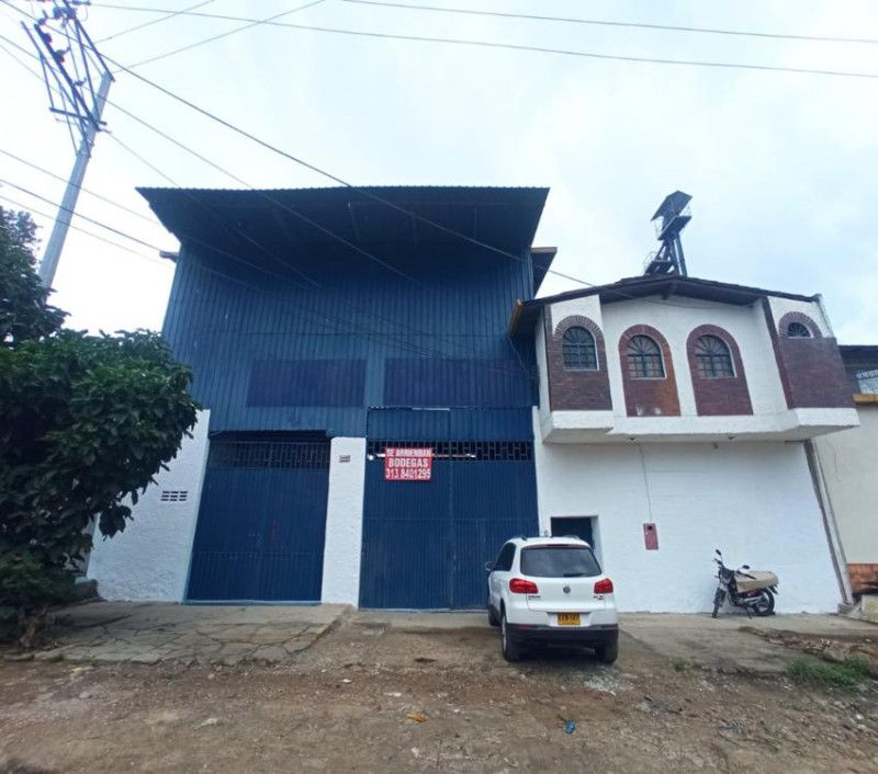 Bodega en arriendo Santander Girón Urbanizacion Vegas De Villamizar 1200 m2 Habitaciones 0 Baños 4 Garajes 0 Precio $16000000