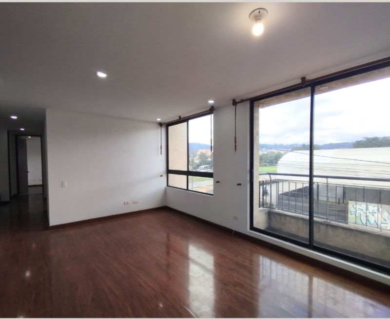 Apartamento en venta Cundinamarca Bogotá Britalia 81 m2 Habitaciones 3 Baños 3 Garajes 1 Precio $442900000