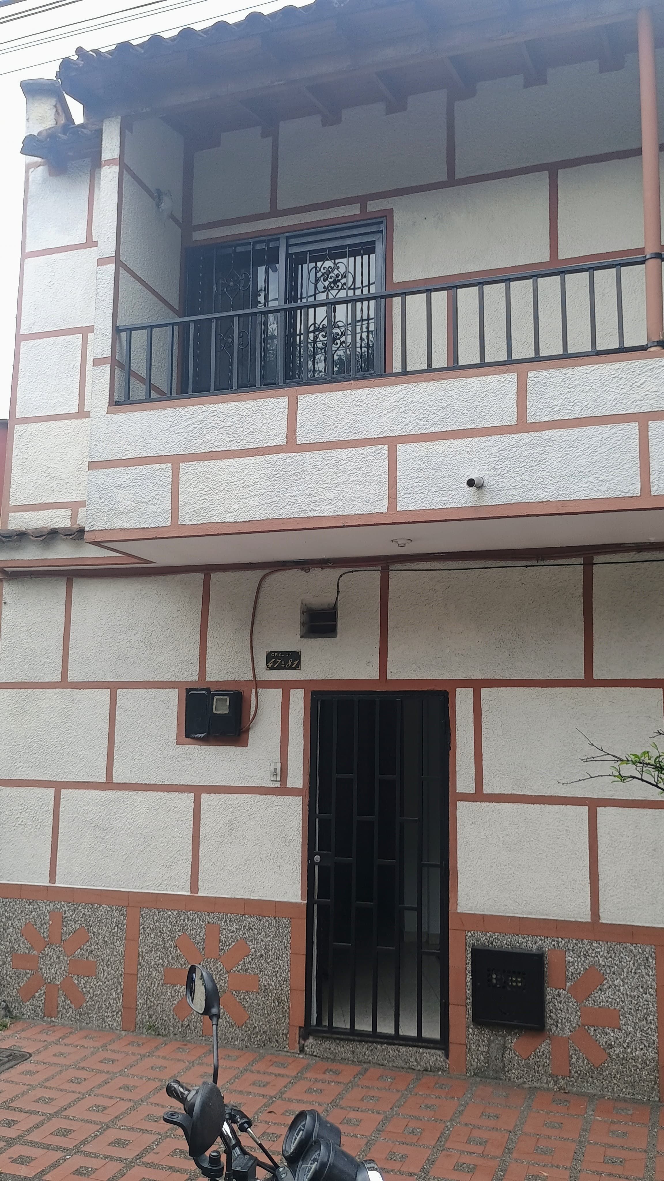 Casa en venta Antioquia Medellín Buenos Aires 110 m2 Habitaciones 3 Baños 2 Garajes 0 Precio $650000000