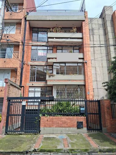 Edificio en venta Cundinamarca Bogotá La Macarena 600 m2 Habitaciones 11 Baños 7 Garajes 1 Precio $2200000000