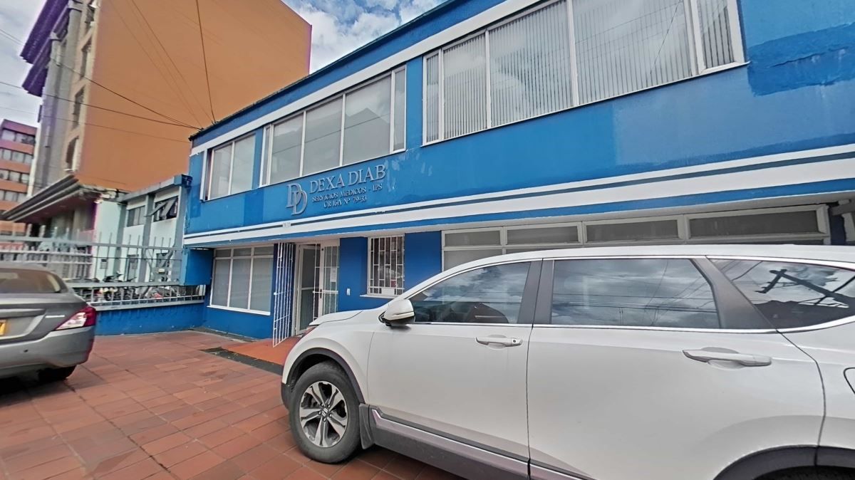 Casa en venta Cundinamarca Bogotá Lago Gaitan 630 m2 Habitaciones 13 Baños 7 Garajes 4 Precio $2900000000