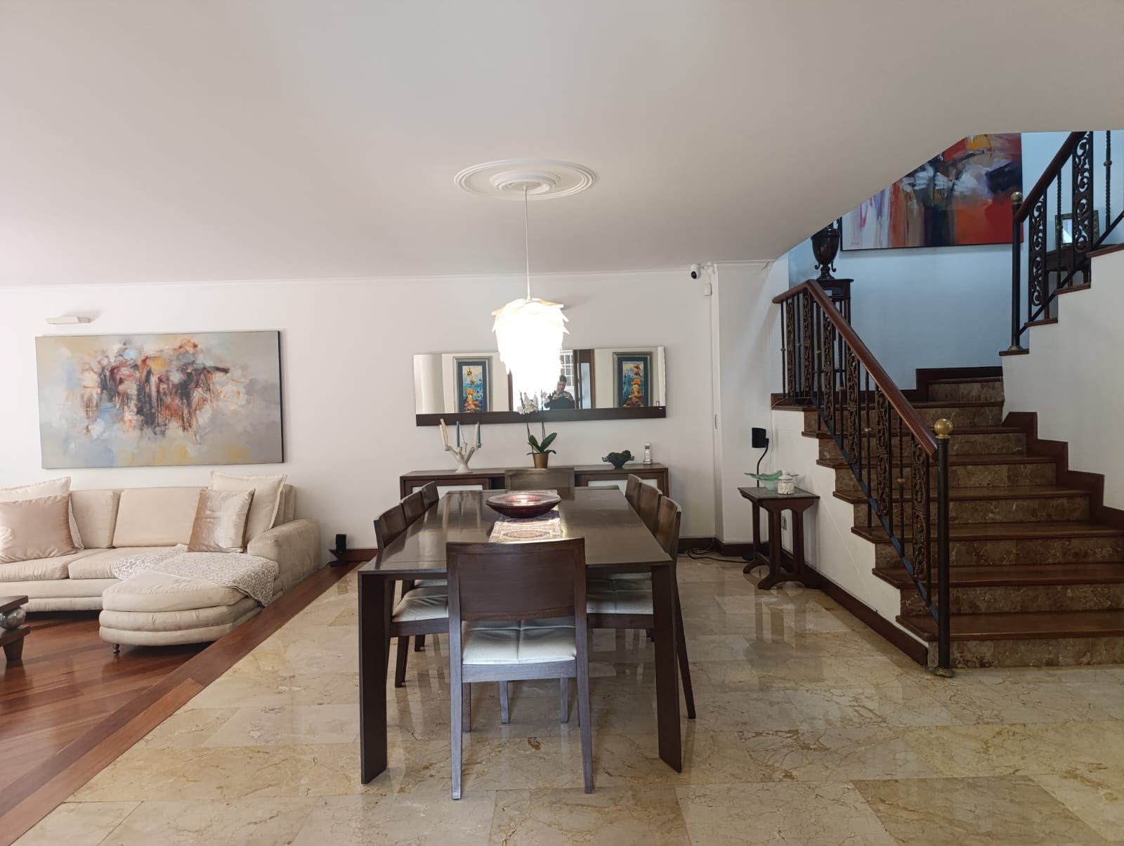 Casa en arriendo Antioquia Medellín El Tesoro 600 m2 Habitaciones 4 Baños 5 Garajes 4 Precio $16500000