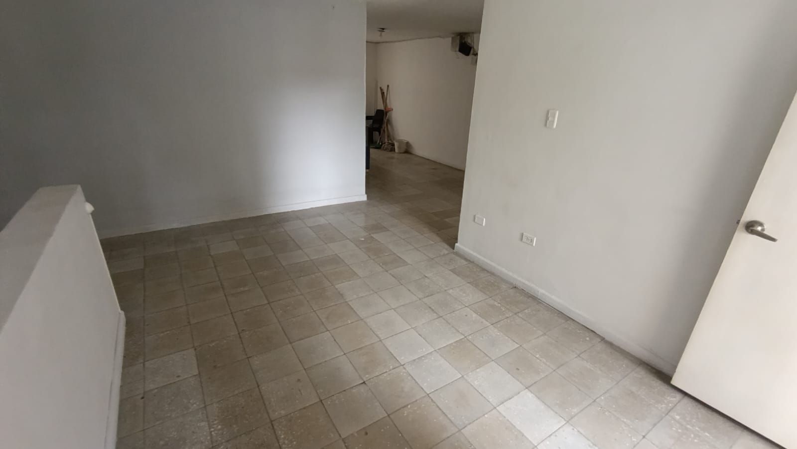 Local en arriendo Antioquia Medellín Simon Bolivar 160 m2 Habitaciones 0 Baños 3 Garajes 0 Precio $4500000