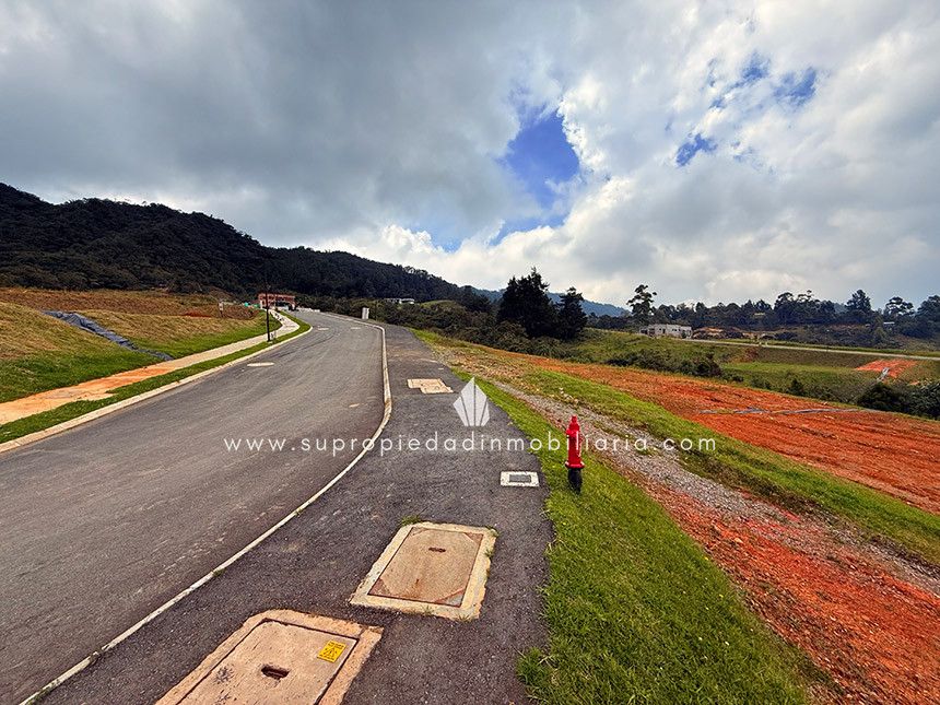 Lote en venta Antioquia Envigado Envigado 0 m2 Habitaciones 0 Baños 0 Garajes 0 Precio $850000000