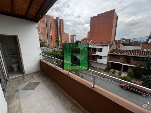 Apartamento en arriendo Antioquia Medellín Calasanz 60 m2 Habitaciones 2 Baños 2 Garajes 1 Precio $2300000