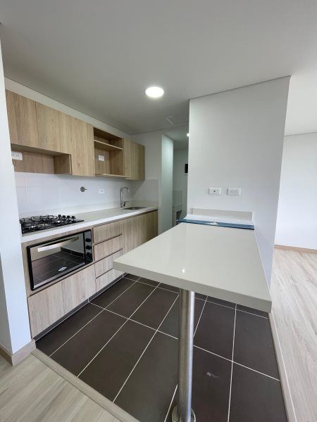 Apartamento en arriendo Antioquia Rionegro San Antonio 75 m2 Habitaciones 3 Baños 2 Garajes 0 Precio $2700000