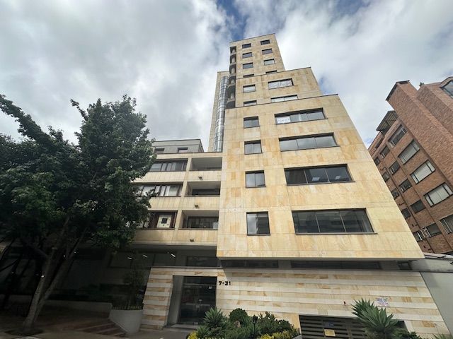 Oficina en arriendo Cundinamarca Bogotá Belmira Del Country 120 m2 Habitaciones 0 Baños 2 Garajes 2 Precio $8600000