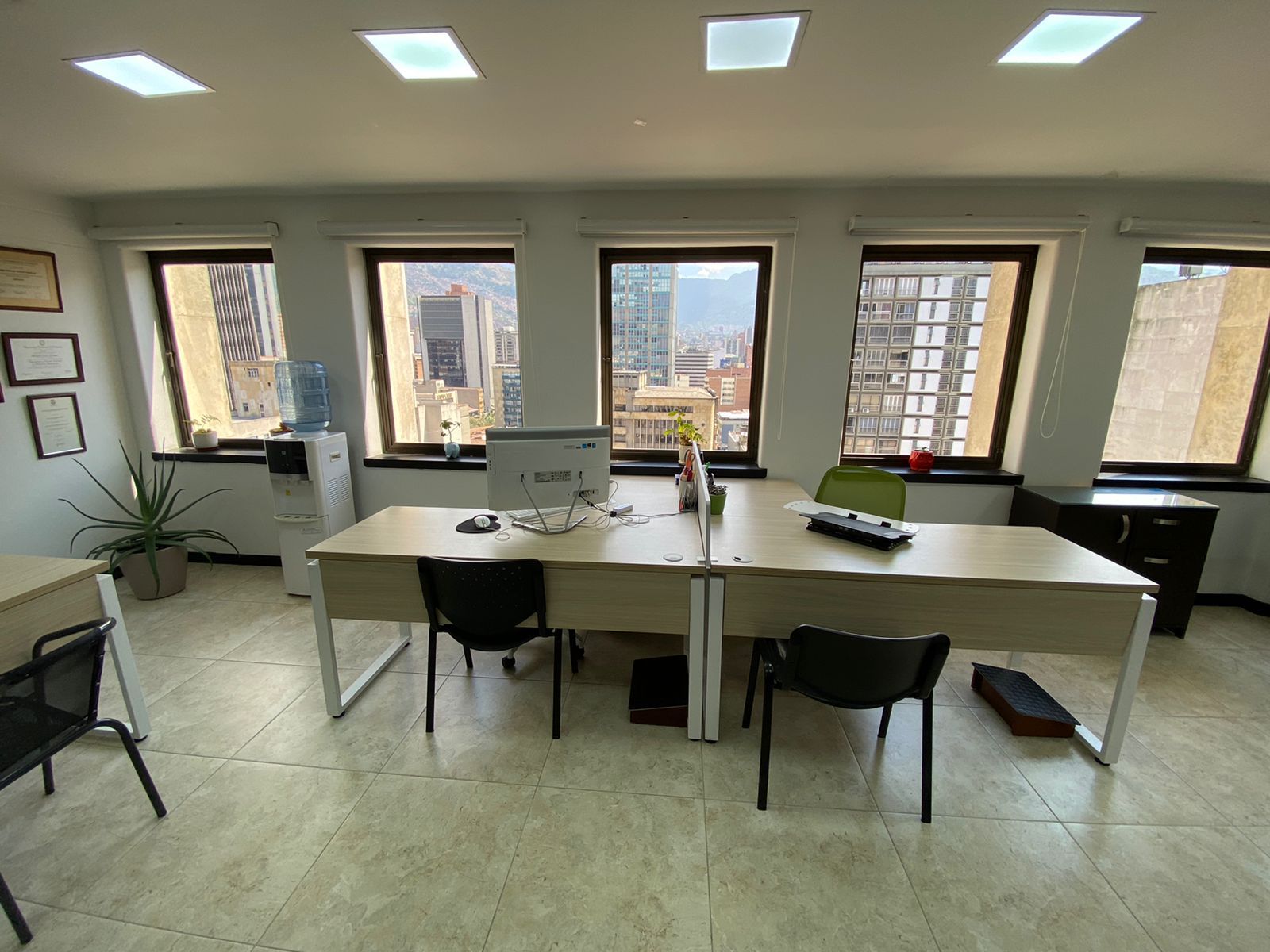 Oficina en arriendo Antioquia Bello Centro 43 m2 Habitaciones 0 Baños 1 Garajes 0 Precio $2000000