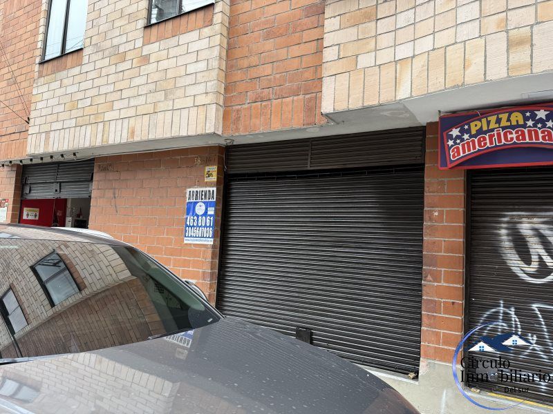 Local en arriendo Antioquia Envigado Trianon 51 m2 Habitaciones 0 Baños 1 Garajes 0 Precio $2500000