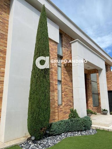 Casa en venta Santander Floridablanca Cr Mirador Del Oriente 820 m2 Habitaciones 6 Baños 6 Garajes 3 Precio $6500000000