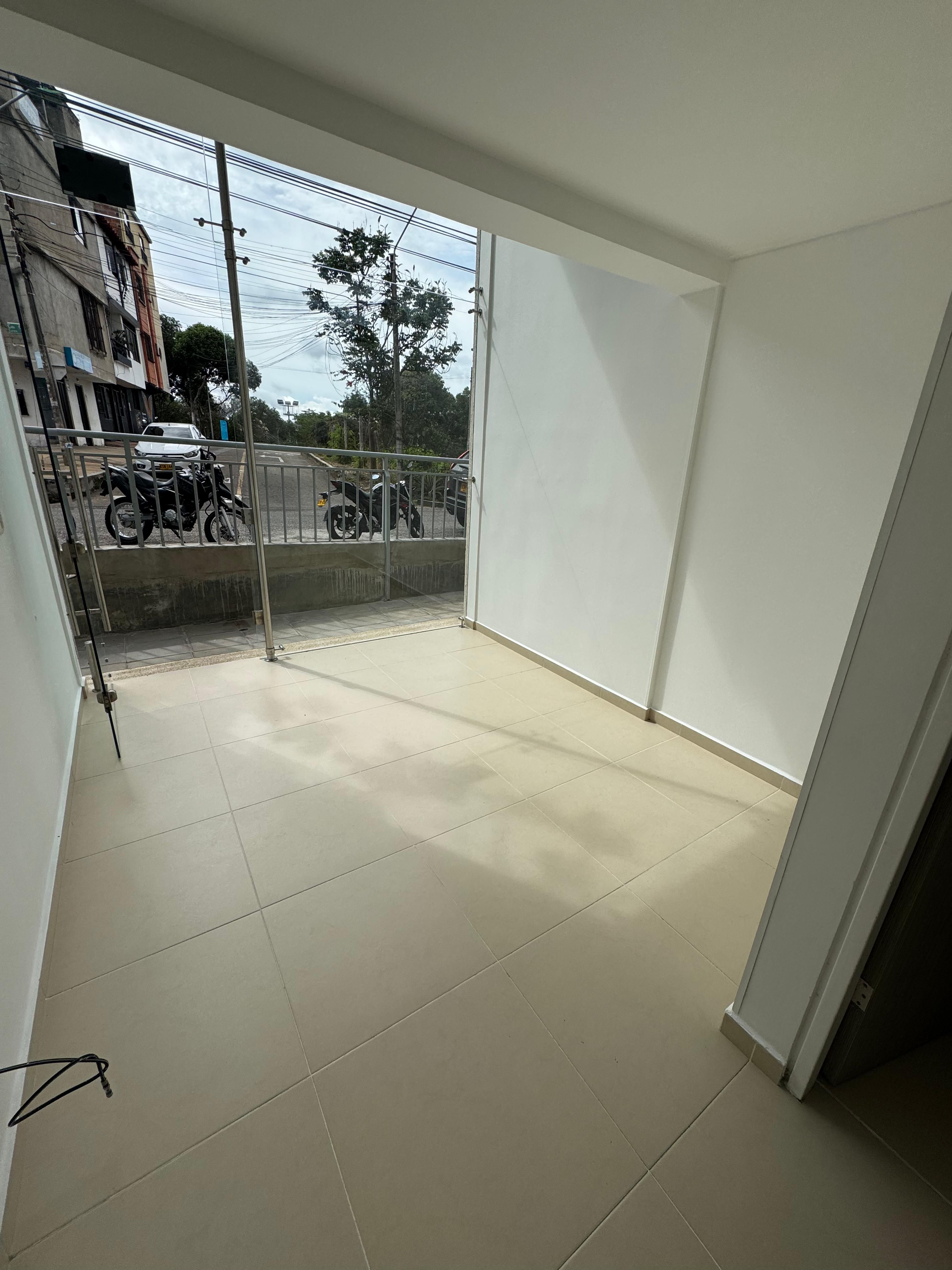 Local Comercial en arriendo Santander Bucaramanga Unidad Residencial Cabecera De La Sierva 20 m2 Habitaciones 0 Baños 0 Garajes 0 Precio $900000
