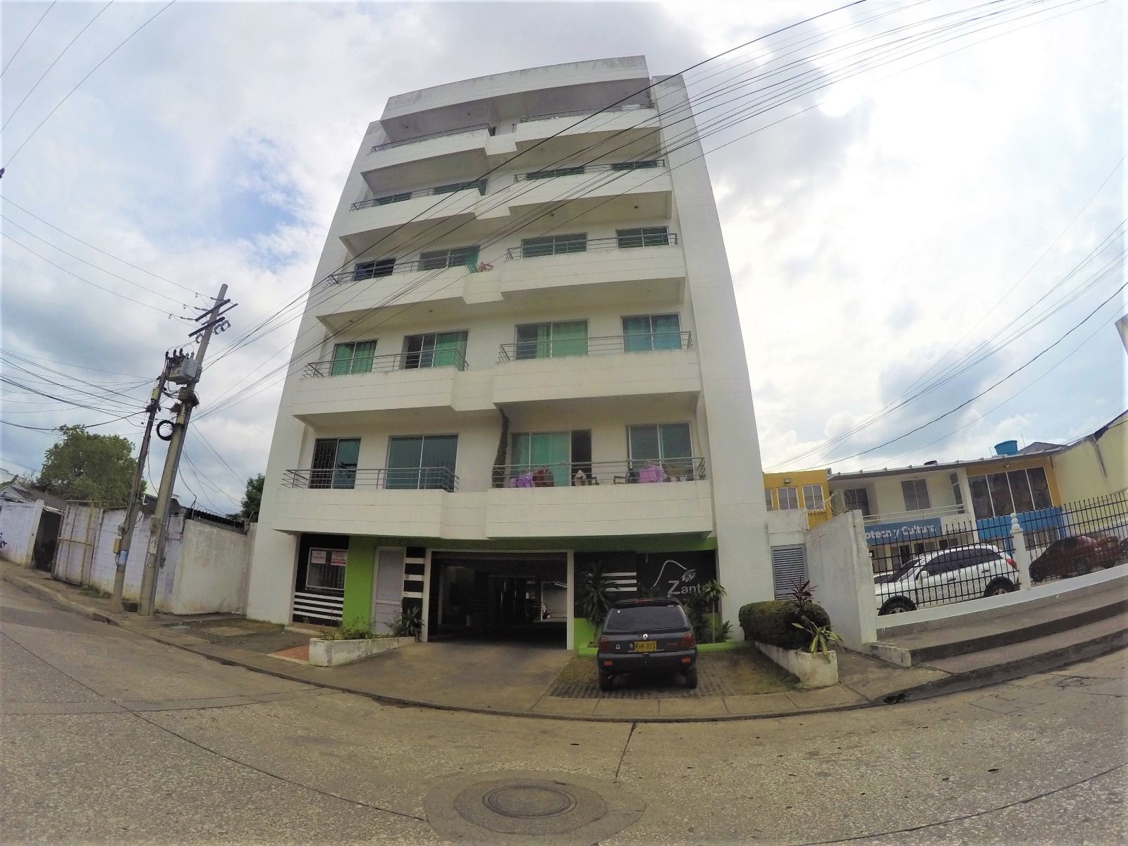 Apartamento en arriendo o venta Córdoba Montería El Eden Et I 68 m2 Habitaciones 2 Baños 2 Garajes 1 Precio venta $175000000 Precio arriendo $1200000