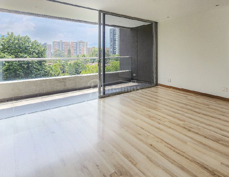 Apartamento en venta Antioquia Envigado Zúñiga 172 m2 Habitaciones 3 Baños 3 Garajes 4 Precio $1270000000