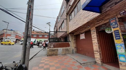Local en arriendo Cundinamarca Bogotá Danubio Azul 15 m2 Habitaciones 0 Baños 1 Garajes 0 Precio $750000