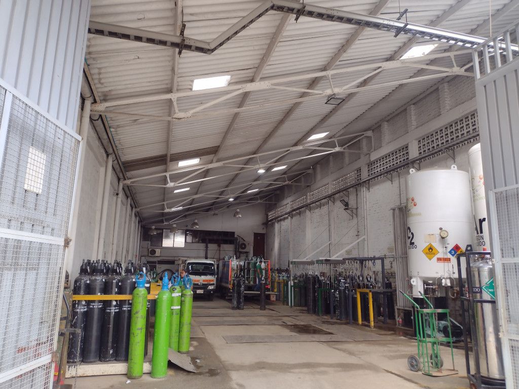 Bodega en venta Valle Del Cauca Cali Primitivo Crespo 2934 m2 Habitaciones 0 Baños 14 Garajes 0 Precio $6500000000