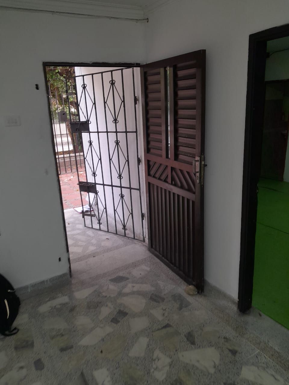 Apartamento en arriendo Atlántico Barranquilla Los Pinos 235 m2 Habitaciones 5 Baños 1 Garajes 1 Precio $2350000