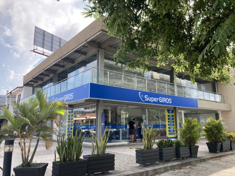 Local en arriendo Atlántico Barranquilla El Poblado 120 m2 Habitaciones 0 Baños 0 Garajes 1 Precio $12800000