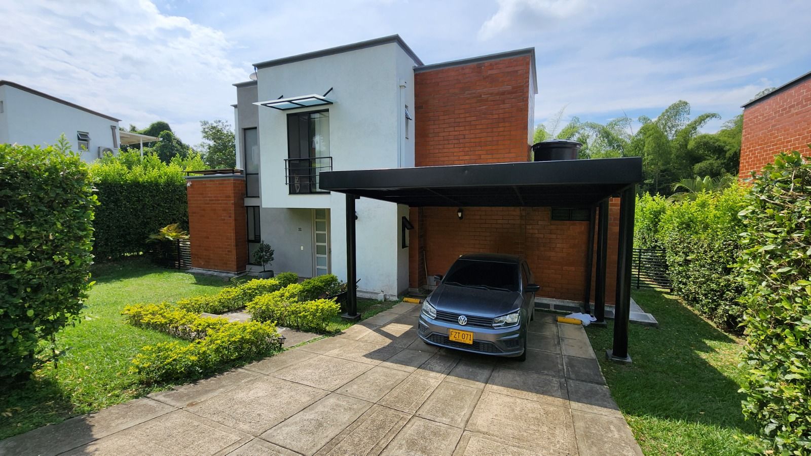 Casa en venta Valle Del Cauca Jamundí Sachamate 220 m2 Habitaciones 4 Baños 4 Garajes 2 Precio $735000000