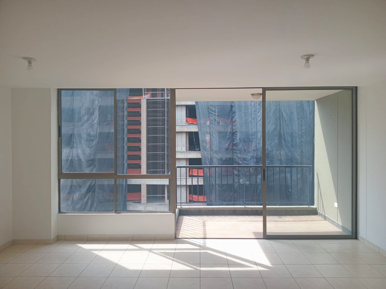 Apartamento en arriendo Antioquia Envigado La Orquídea 73 m2 Habitaciones 2 Baños 2 Garajes 2 Precio $3100000