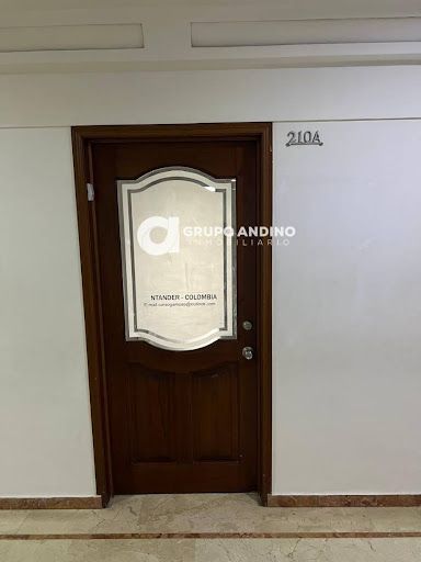 Oficina en arriendo Santander Bucaramanga Cabecera Del Llano 40 m2 Habitaciones 0 Baños 1 Garajes 0 Precio $2500000