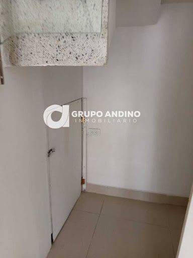 Edificio en arriendo Santander Bucaramanga Cabecera Del Llano 330 m2 Habitaciones 8 Baños 6 Garajes 1 Precio $15000000