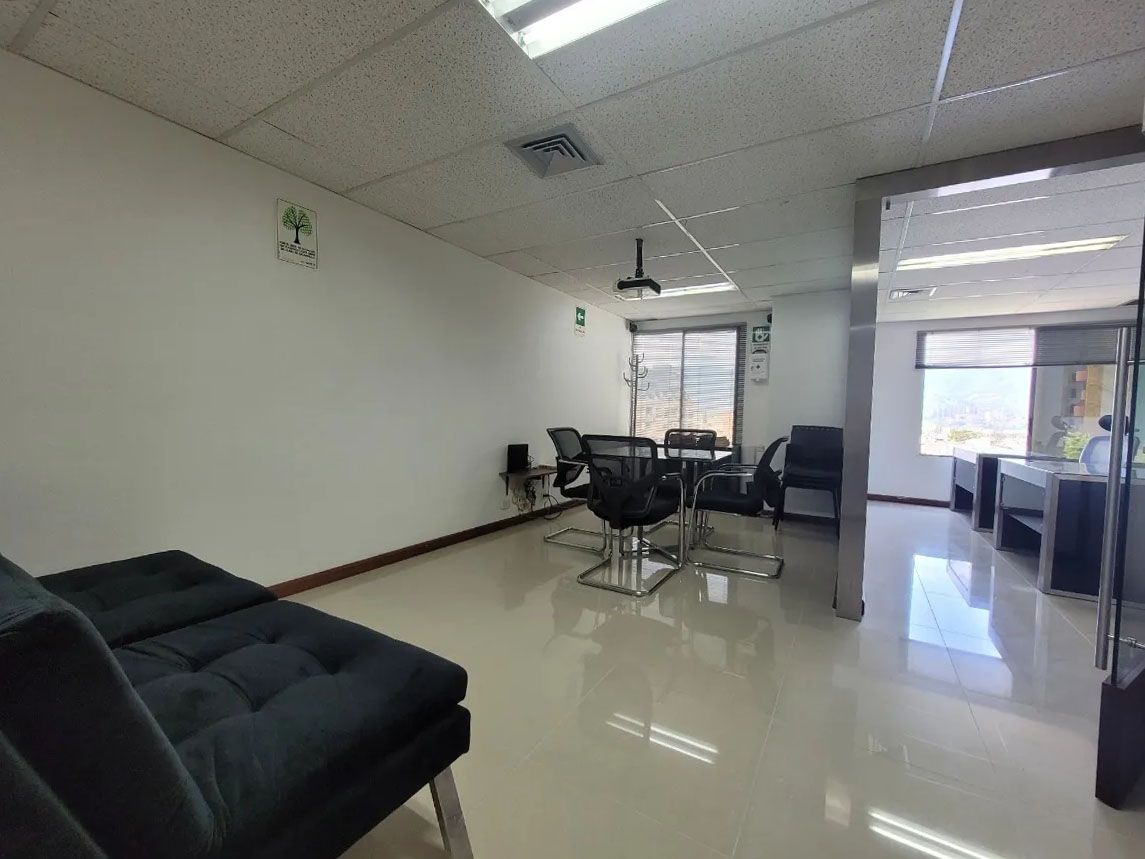 Oficina en venta Antioquia Medellín Manila 36 m2 Habitaciones 0 Baños 1 Garajes 1 Precio $370000000