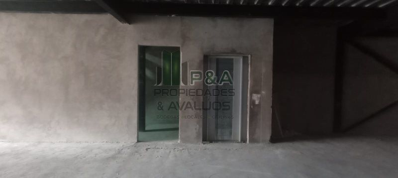 Bodega en arriendo Antioquia Medellín Juan Xxiii La Quiebra 170 m2 Habitaciones 0 Baños 1 Garajes 0 Precio $5500000