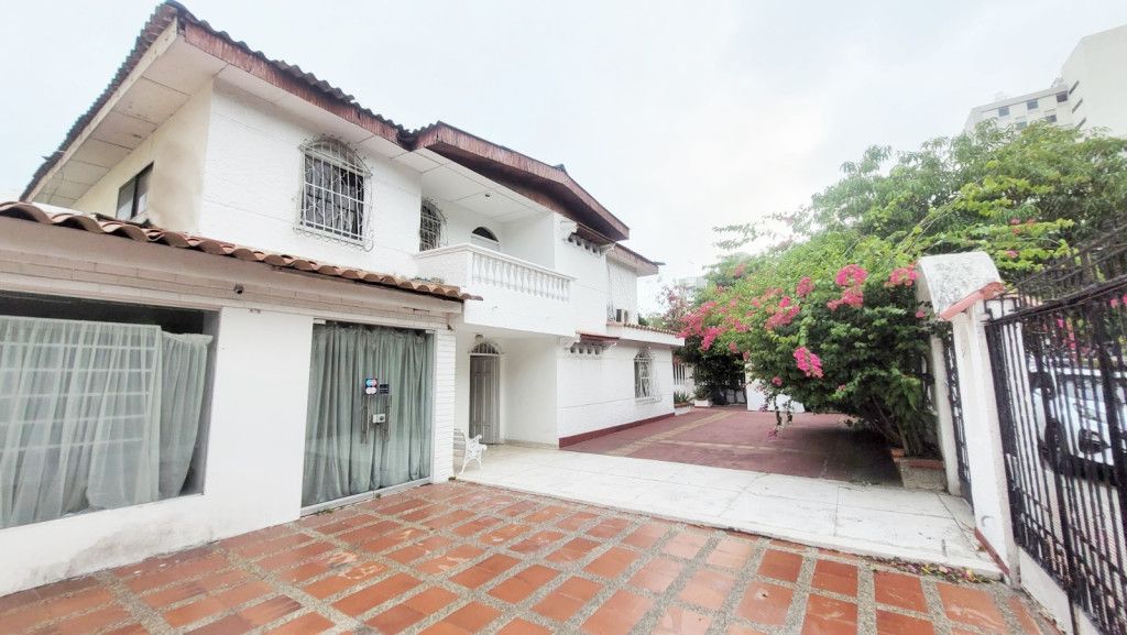 Casa en arriendo Atlántico Barranquilla Altos De Riomar 261 m2 Habitaciones 4 Baños 4 Garajes 1 Precio $10000000