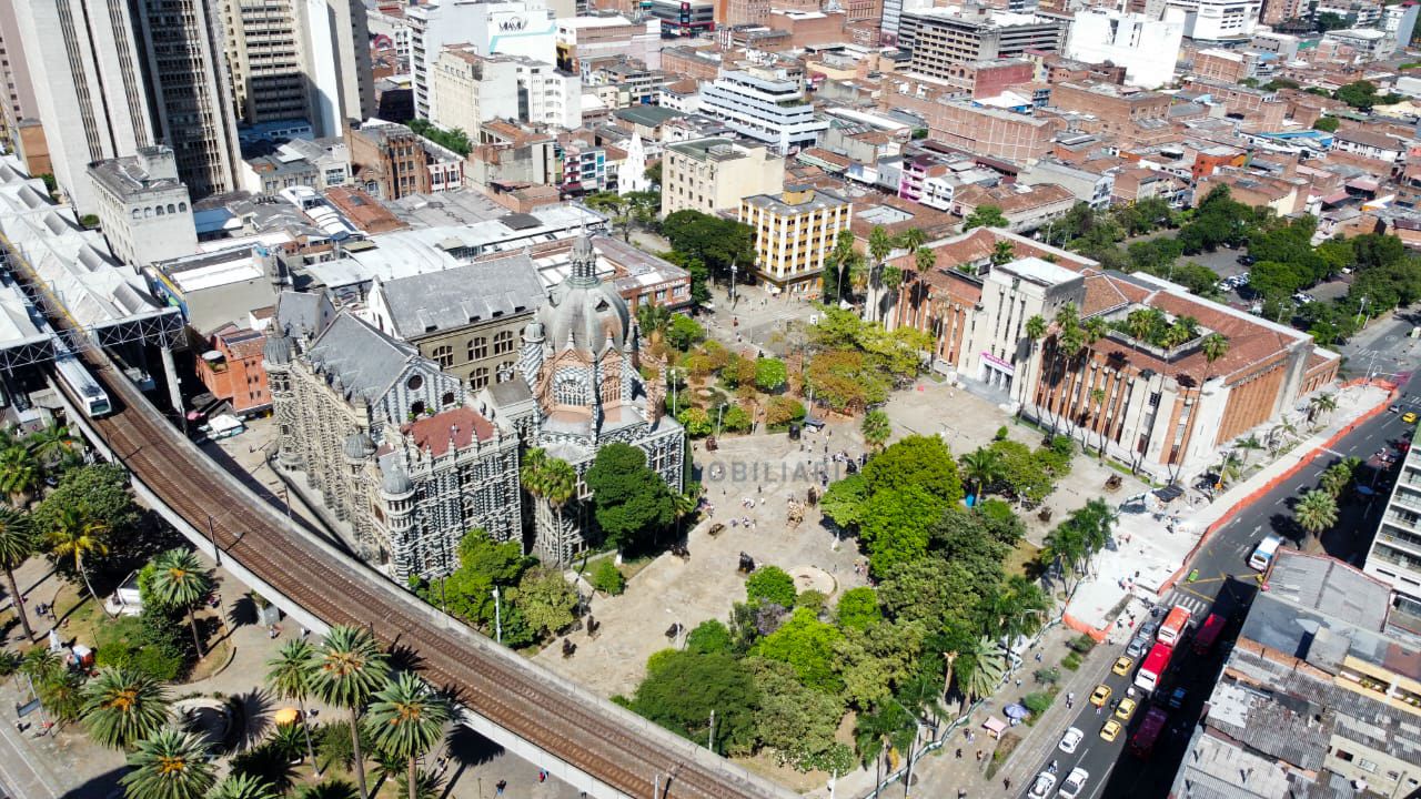 Oficina en arriendo Antioquia Medellín La Candelaria 834 m2 Habitaciones 0 Baños 6 Garajes 0 Precio $28447000