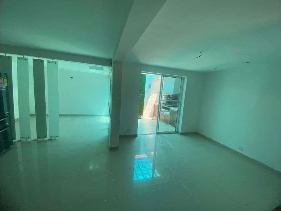 Apartamento en arriendo Atlántico Barranquilla Zona Franca Industrial 170 m2 Habitaciones 4 Baños 5 Garajes 2 Precio $6500000