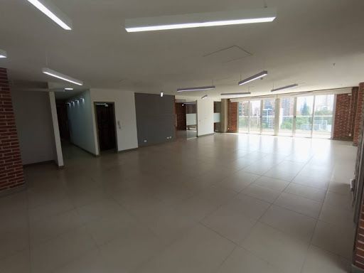 Oficina en arriendo Antioquia Medellín Castropol 169 m2 Habitaciones 0 Baños 2 Garajes 3 Precio $13800000