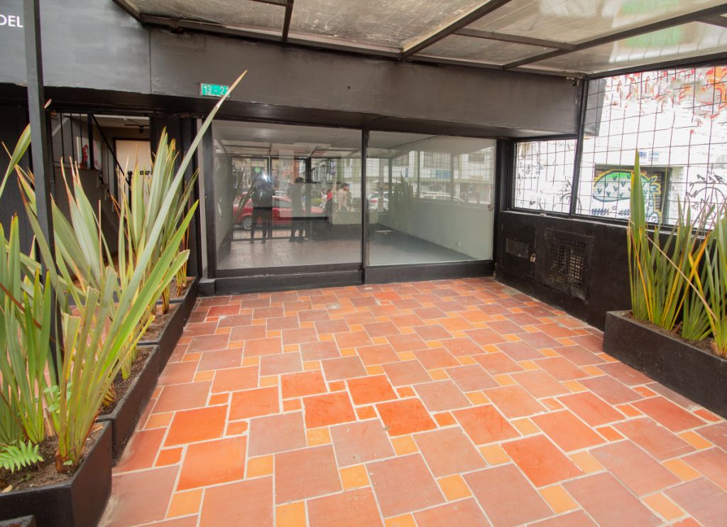 Local en arriendo Cundinamarca Bogotá El Espartillal 50 m2 Habitaciones 0 Baños 1 Garajes 0 Precio $4200000