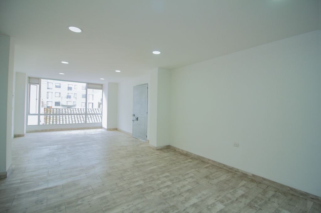 Oficina en arriendo Cundinamarca Facatativá Centro 100 m2 Habitaciones 0 Baños 2 Garajes 0 Precio $2500000