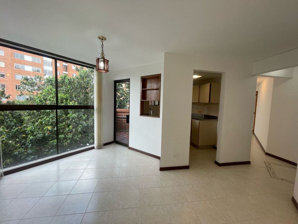 Apartamento en arriendo Antioquia Medellín Colon 84 m2 Habitaciones 2 Baños 2 Garajes 1 Precio $3700000