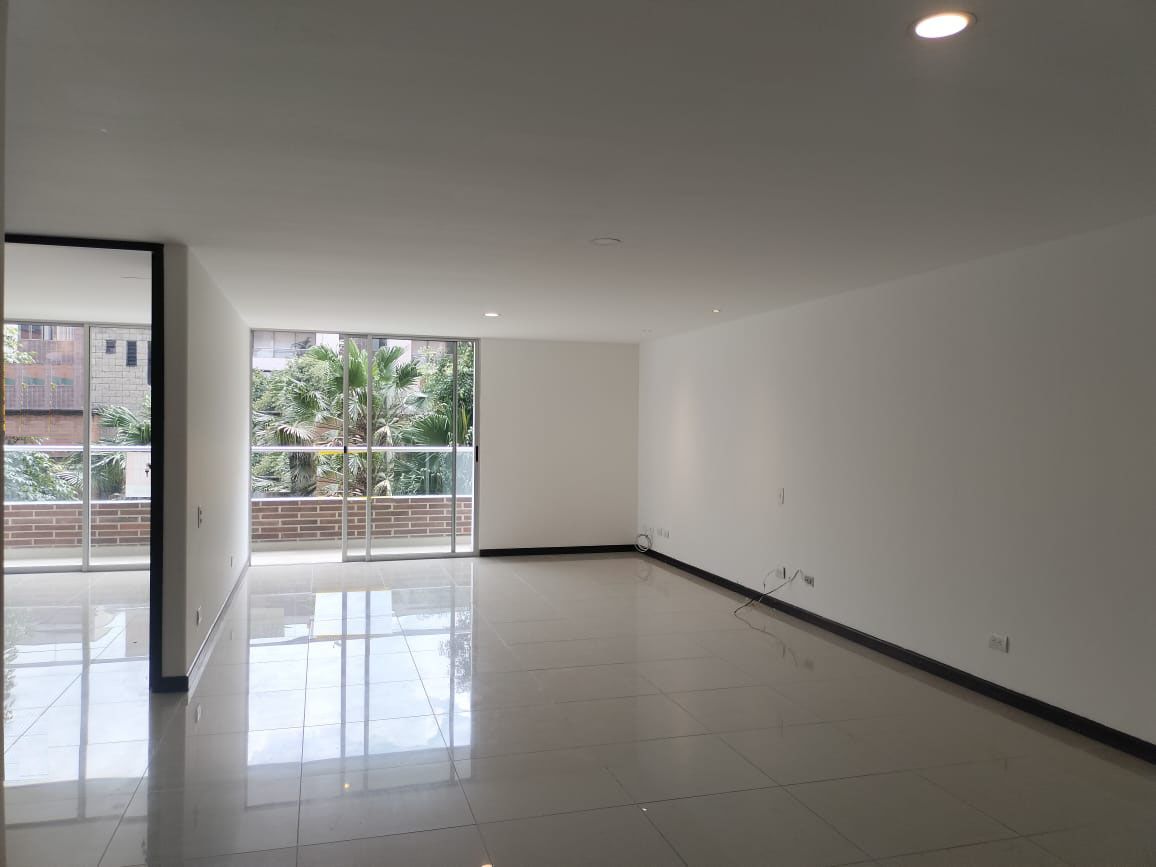 Apartamento en arriendo Antioquia Envigado Zúñiga 98 m2 Habitaciones 2 Baños 2 Garajes 1 Precio $4650000