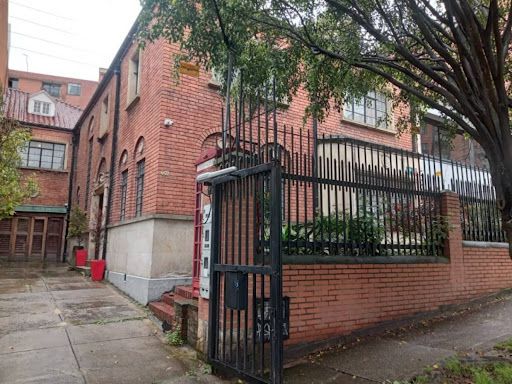 Casa en venta Cundinamarca Bogotá La Salle 550 m2 Habitaciones 7 Baños 8 Garajes 4 Precio $3000000000