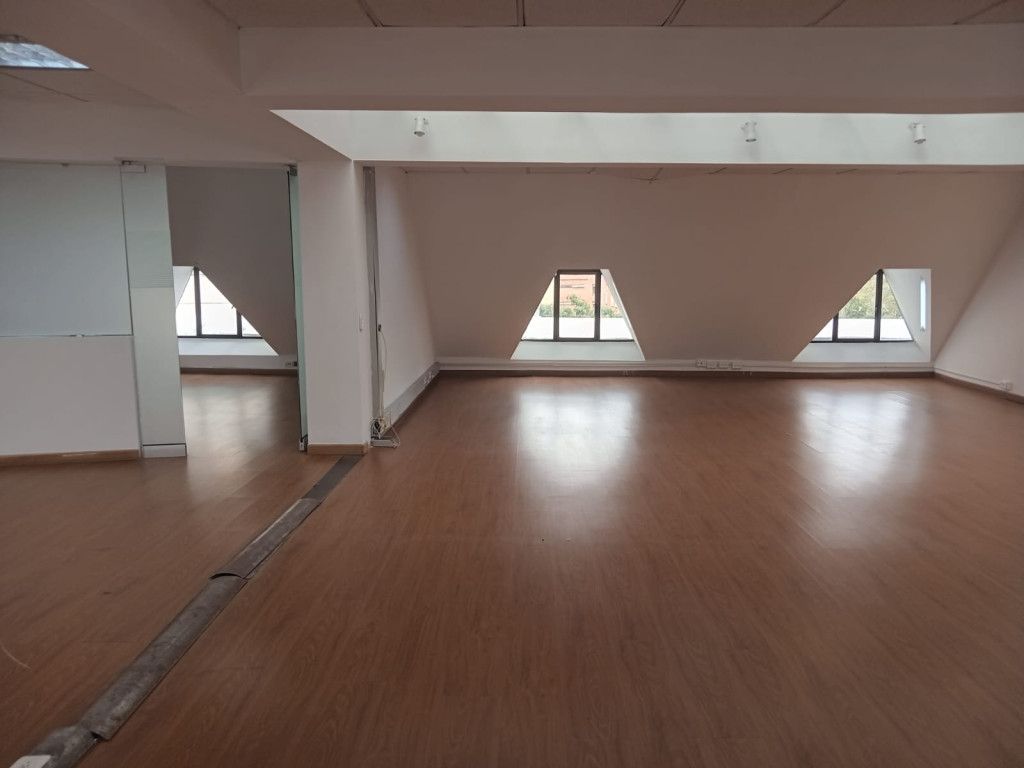 Oficina en arriendo Cundinamarca Bogotá Chicó Norte 156 m2 Habitaciones 0 Baños 2 Garajes 2 Precio $8390000
