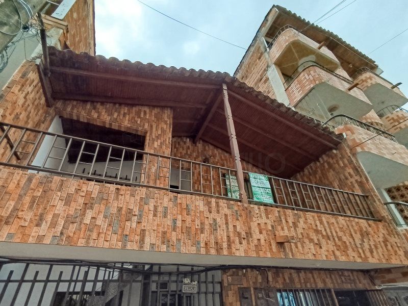 Casa en arriendo Antioquia Medellín San Bernardo 97 m2 Habitaciones 4 Baños 2 Garajes 0 Precio $2800000