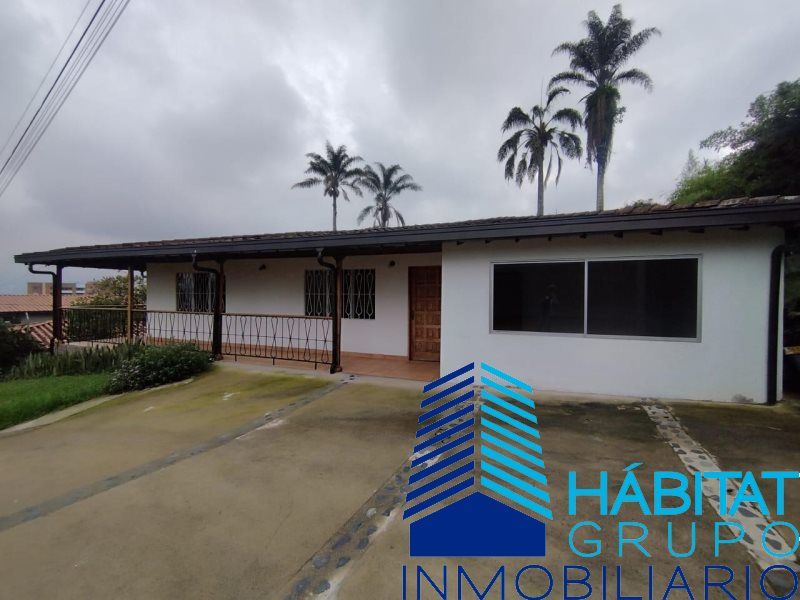 Apartamento en arriendo Antioquia Envigado San Rafael 330 m2 Habitaciones 3 Baños 4 Garajes 0 Precio $8500000