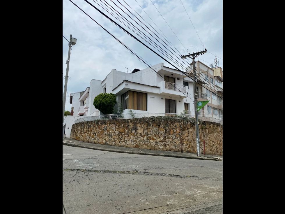 Casa en venta Valle Del Cauca Cali Terrón Colorado 500 m2 Habitaciones 6 Baños 6 Garajes 3 Precio $1100000000