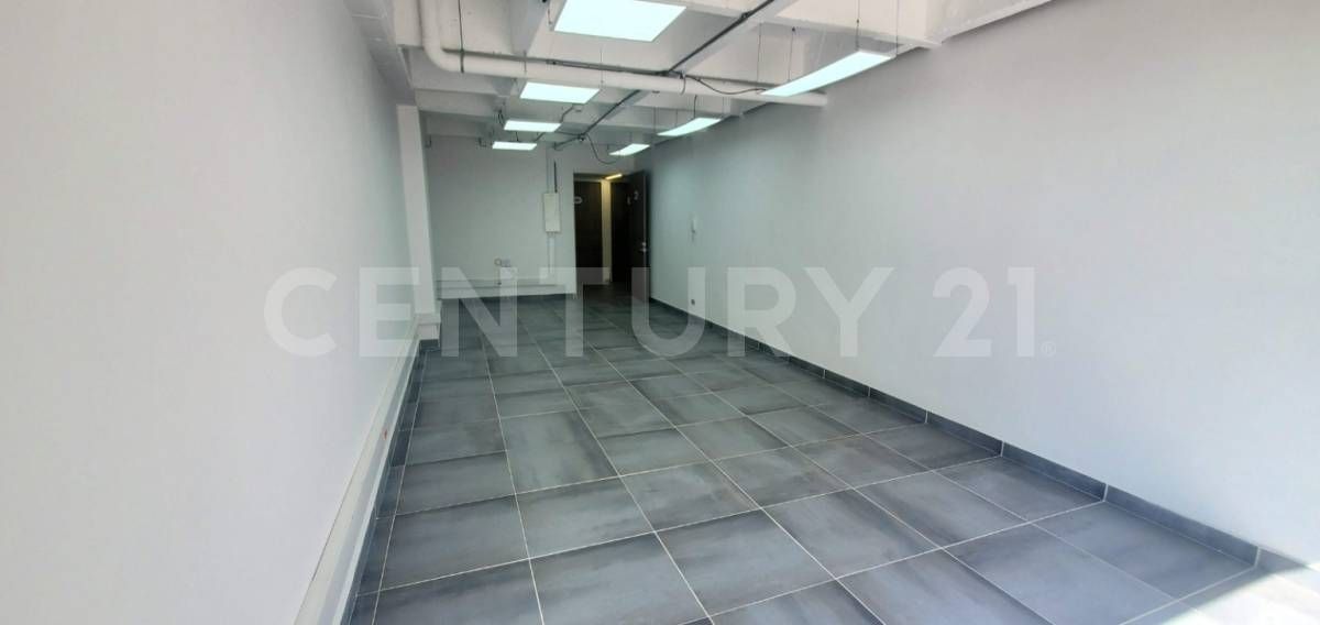 Oficina en arriendo Cundinamarca Bogotá La Felicidad 56 m2 Habitaciones 0 Baños 0 Garajes 1 Precio $2800000