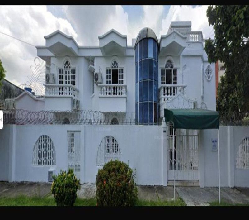 Casa en arriendo Santander Barrancabermeja Recreo 400 m2 Habitaciones 13 Baños 6 Garajes 0 Precio $8900000