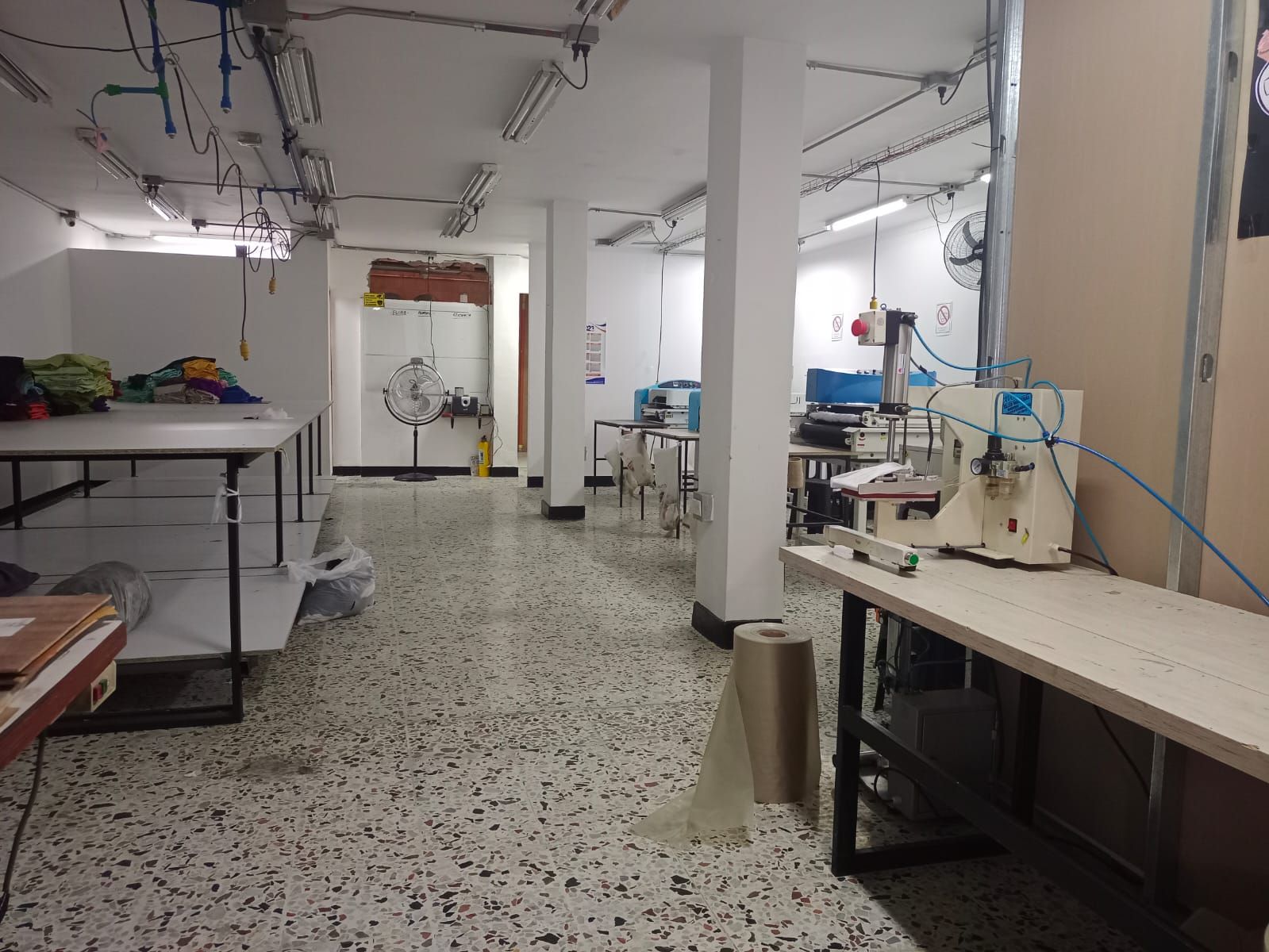 Local en venta Antioquia Itagüí Cr Verde Vivo Ariza 126 m2 Habitaciones 0 Baños 2 Garajes 0 Precio $600000000