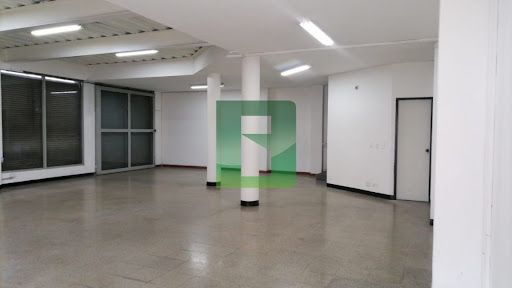 Local en arriendo Antioquia Medellín Perpetuo Socorro 230 m2 Habitaciones 0 Baños 3 Garajes 5 Precio $11000000
