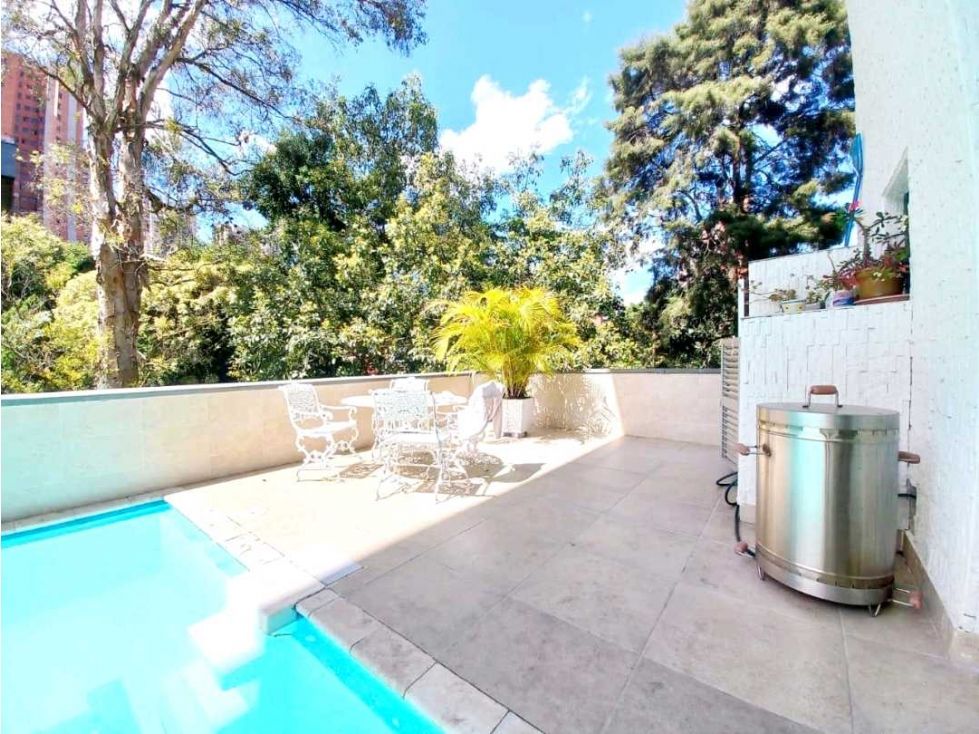 Apartamento en venta Antioquia Medellín Los Naranjos 456 m2 Habitaciones 5 Baños 8 Garajes 3 Precio $3300000000