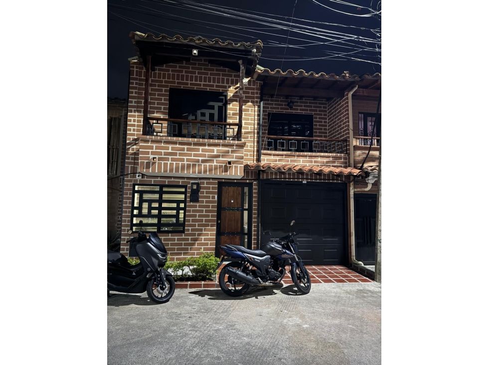 Casa en venta Antioquia Rionegro Quirama 140 m2 Habitaciones 5 Baños 3 Garajes 1 Precio $600000000