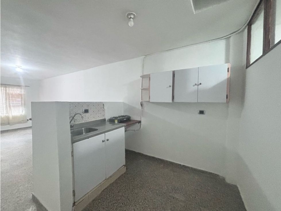Apartamento en arriendo Antioquia Medellín Eduardo Santos 60 m2 Habitaciones 2 Baños 1 Garajes 0 Precio $1350000