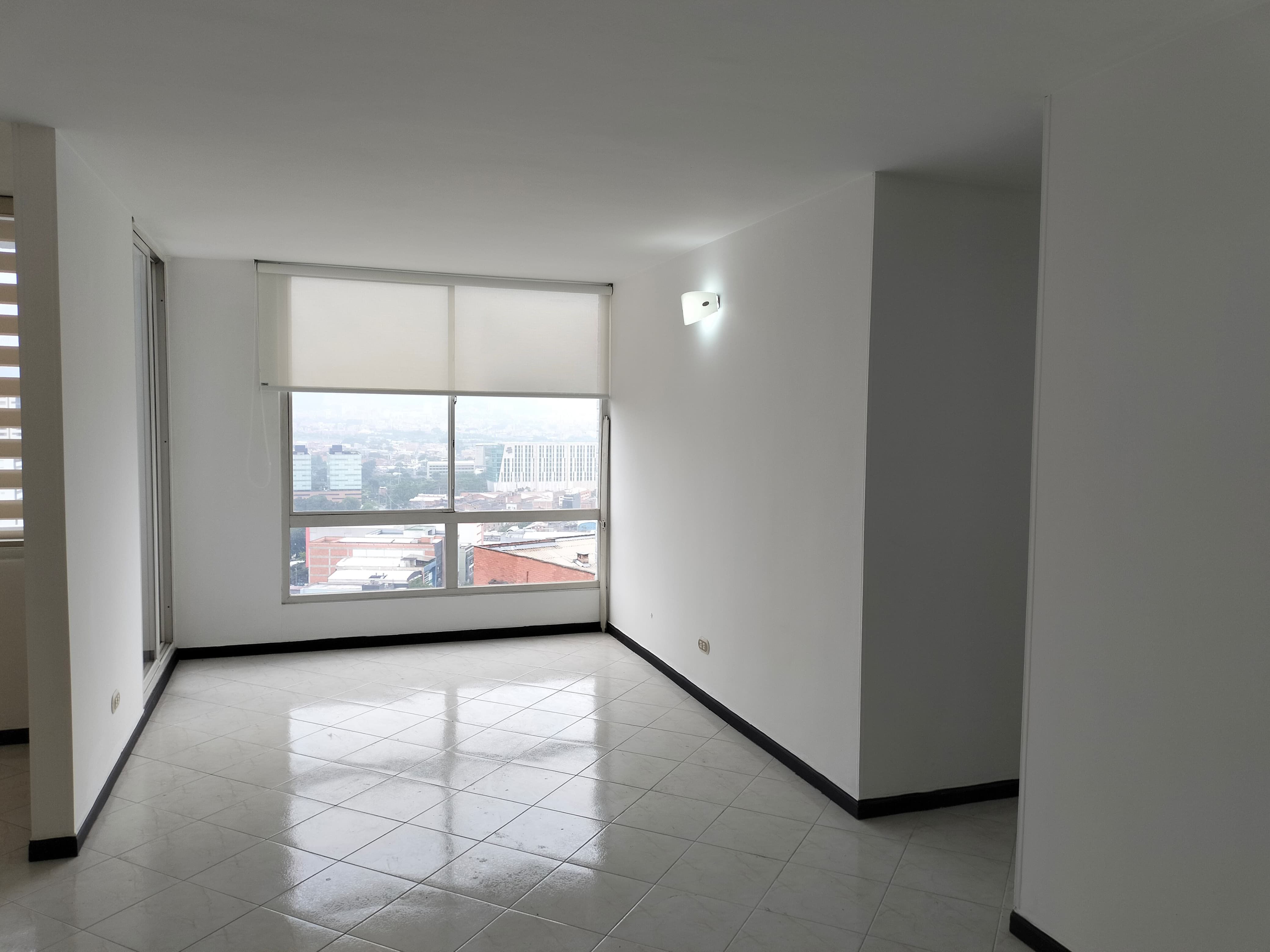 Apartamento en arriendo Antioquia Medellín Castropol 70 m2 Habitaciones 3 Baños 2 Garajes 1 Precio $3200000
